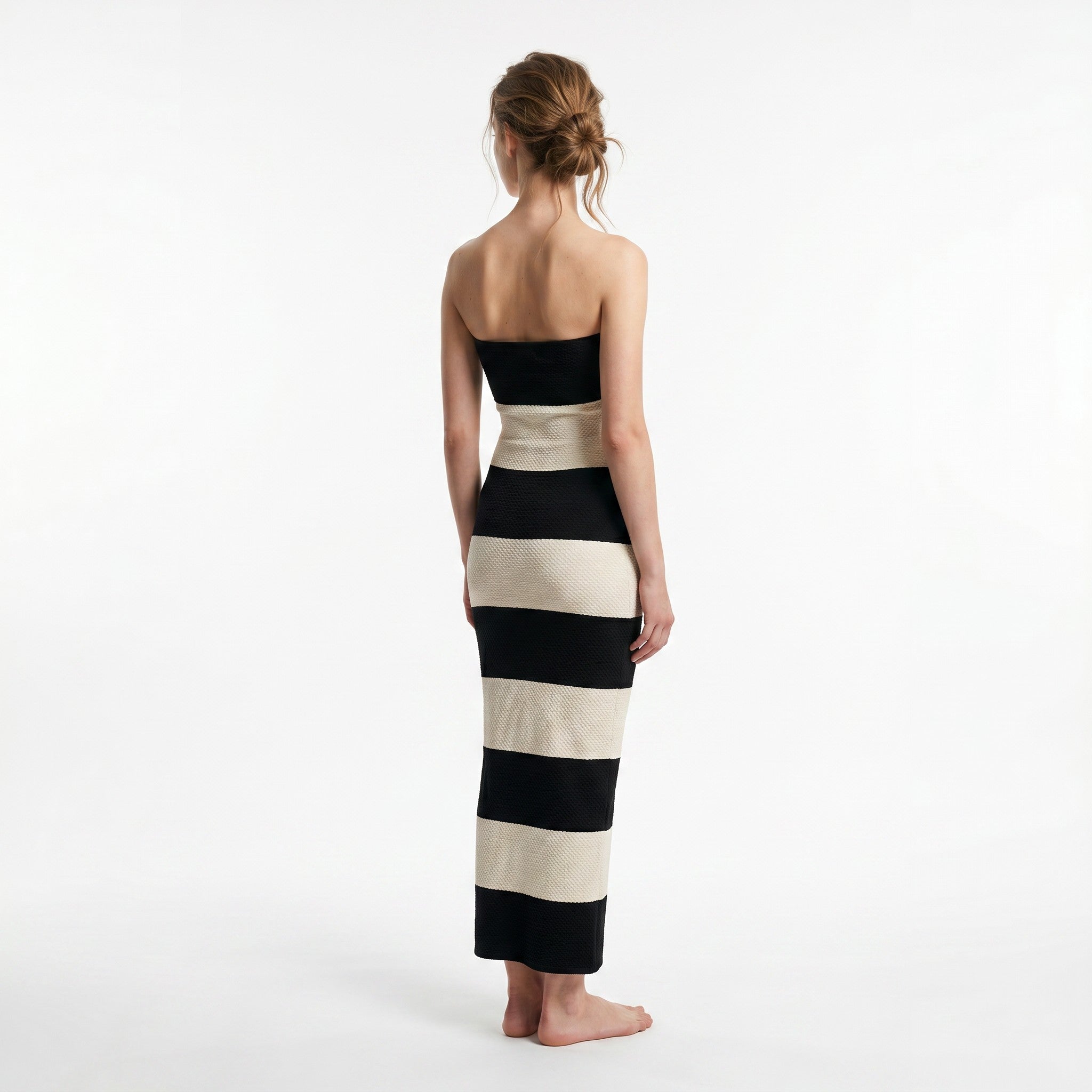 black-white-polyester-spandex-product-front-hestia-sleek