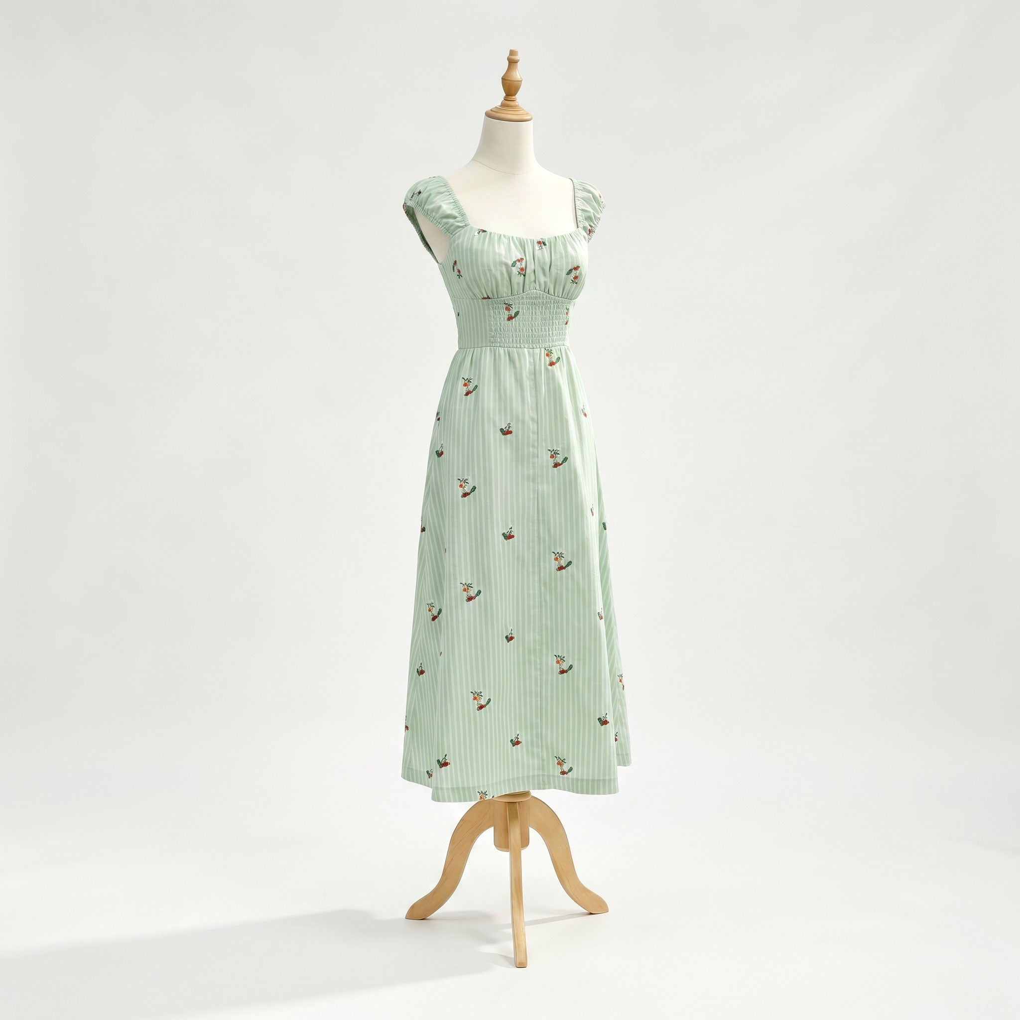 mint-green-polyester-front-display-ianthe-garden