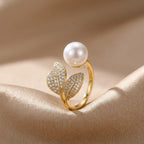 white-pearl-front-daphne-petal-gold-ring