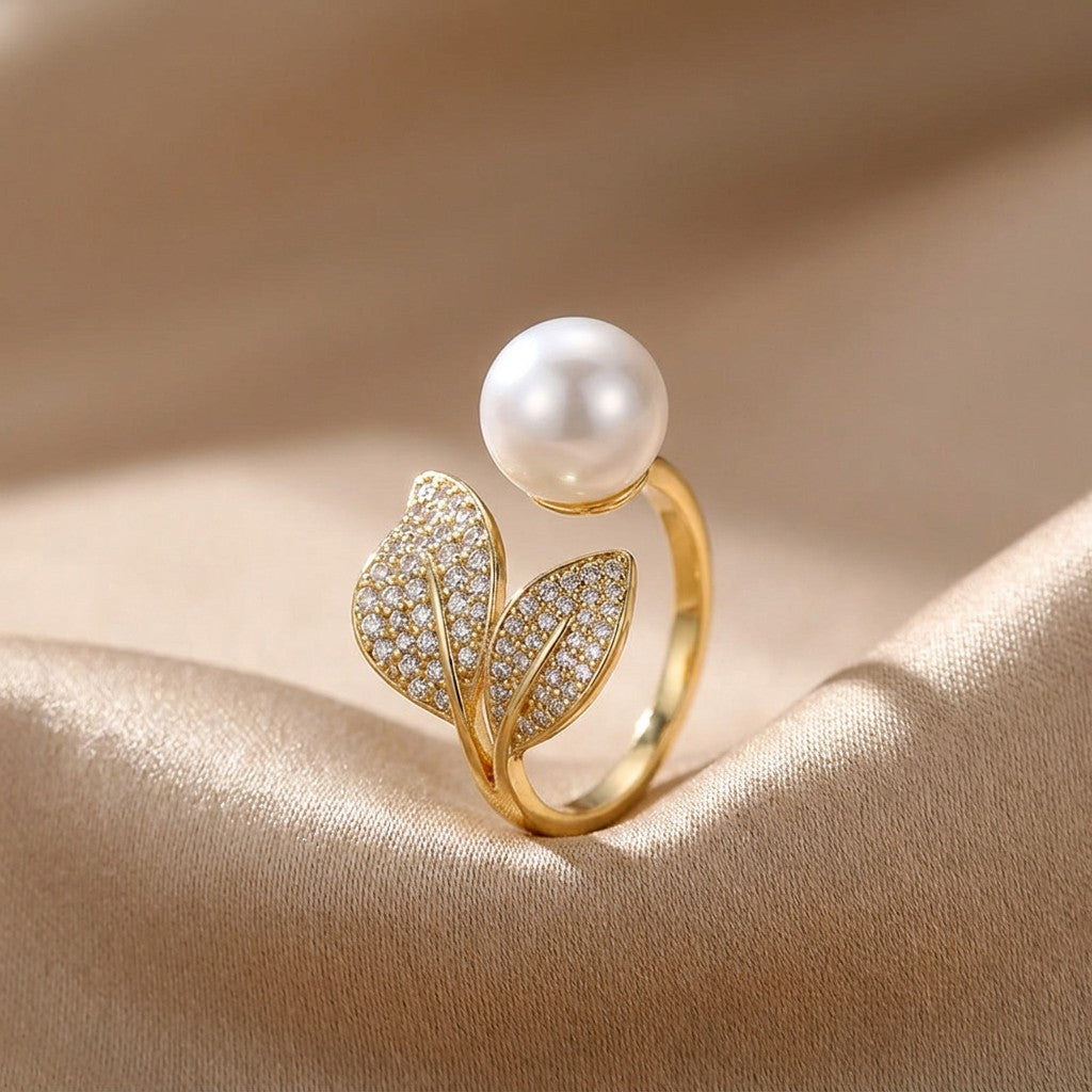 white-pearl-front-daphne-petal-gold-ring